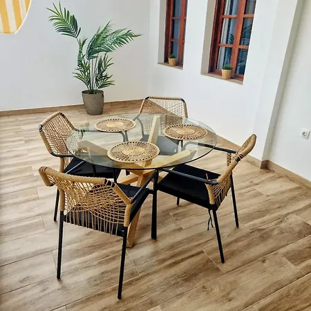 Sunny Windsor Park, Apartment